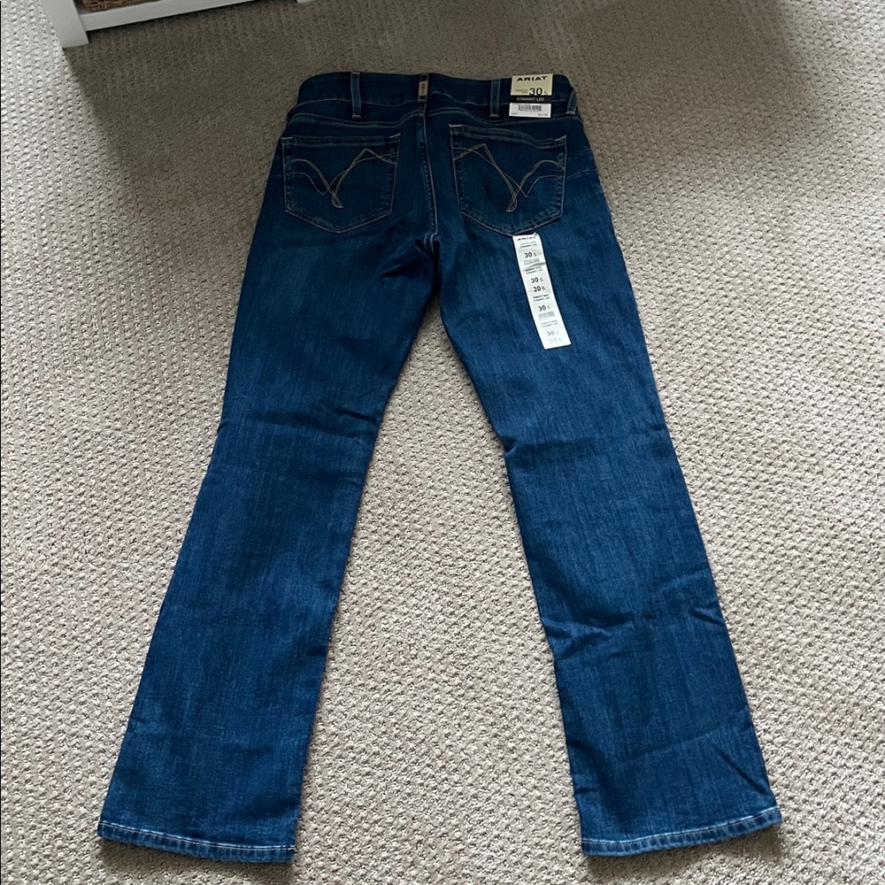 NWT ariat boot cut jeans - Picture 3 of 4